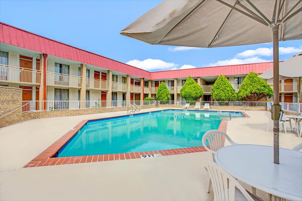 Knights Inn Memphis Airport Εξωτερικό φωτογραφία