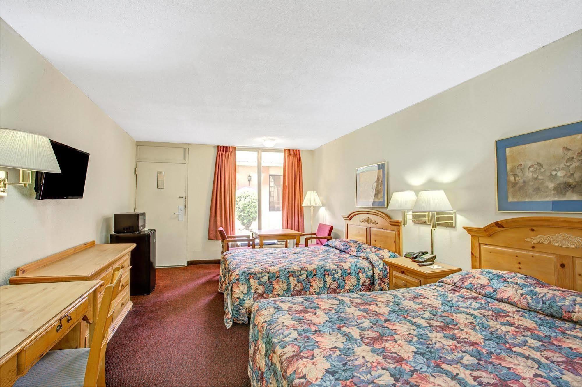 Knights Inn Memphis Airport Εξωτερικό φωτογραφία
